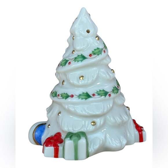 Lenox Christmas Santa and Tree Salt & Pepper Shaker Set - Picture 10 of 13